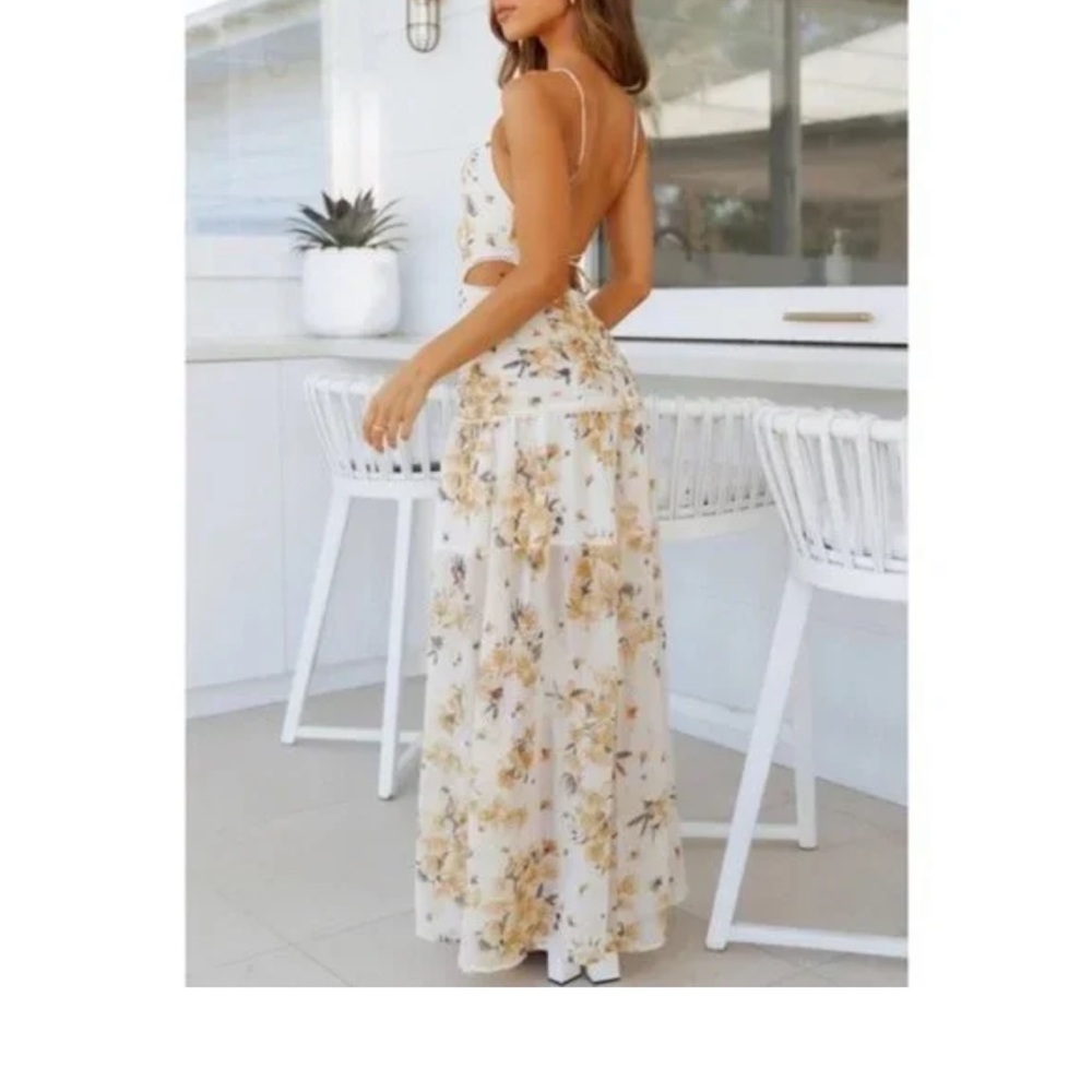 Hello Molly White Floral Maxi Dress with Yellow Blooms - Picture 3 of 4